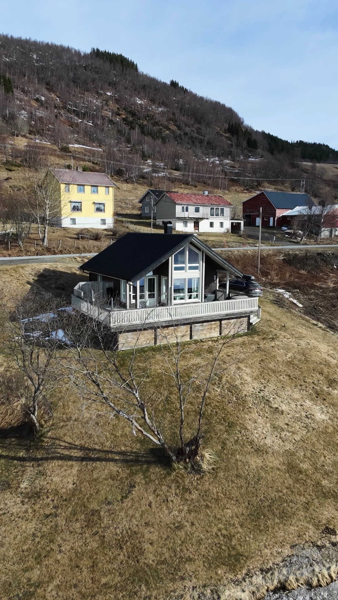 Luftaufnahme des Ferienhauses im Dorf Tennevoll